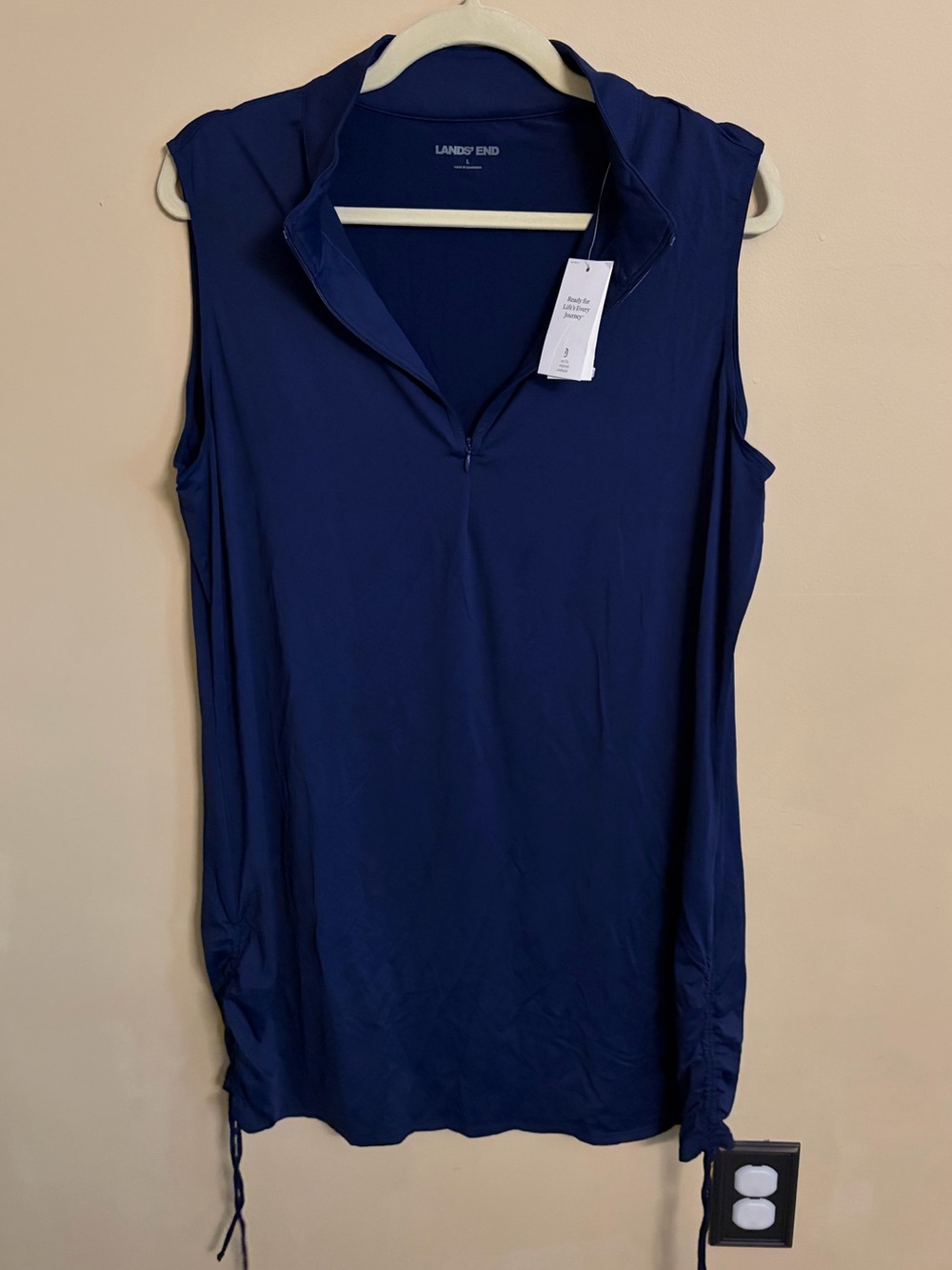 Lands’ End swim dress in Large NWT